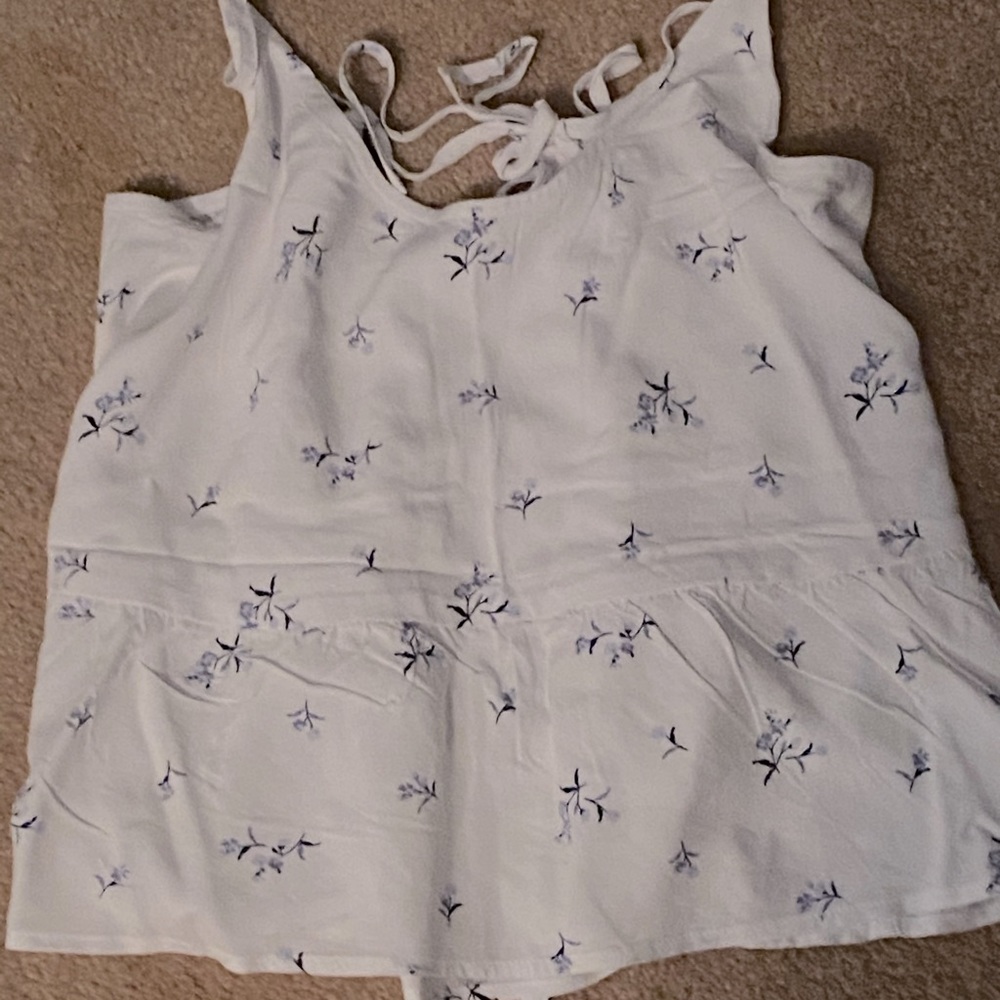 White Crop Flower Tee